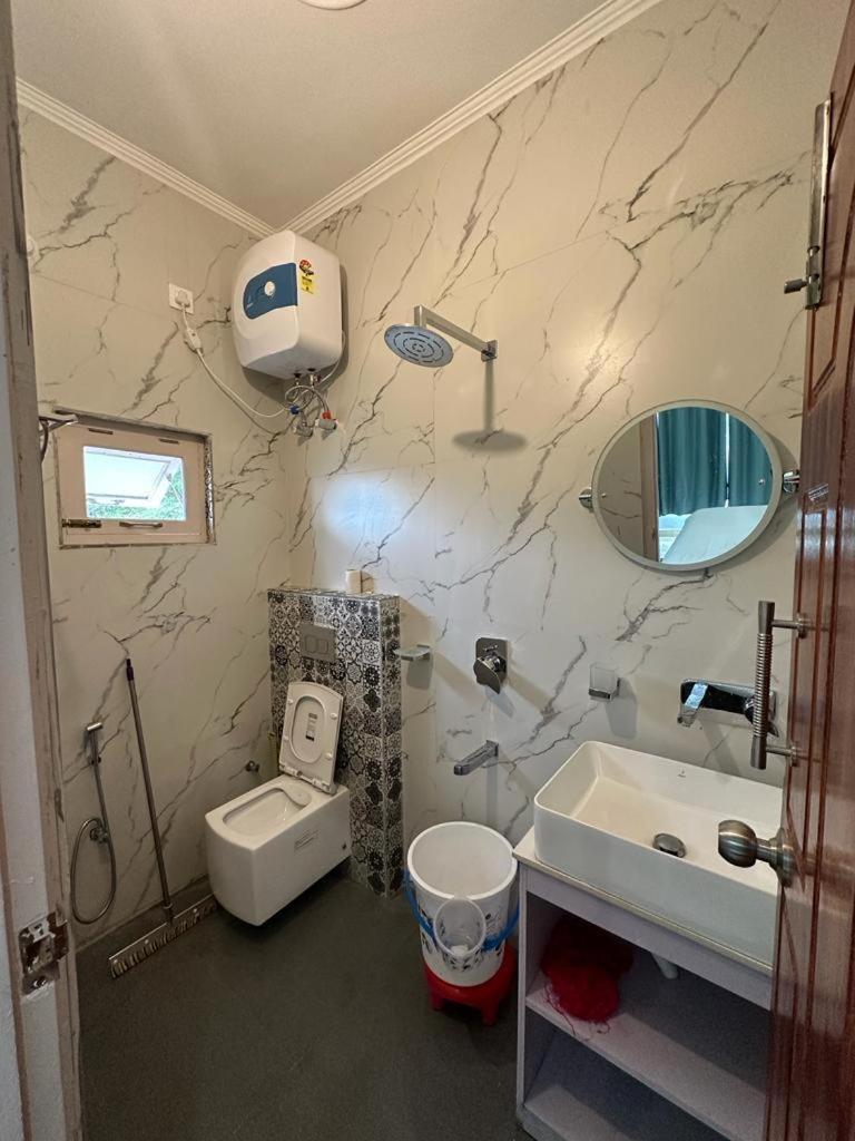 Hotel Goludev Valley View Нейнитал Екстериор снимка