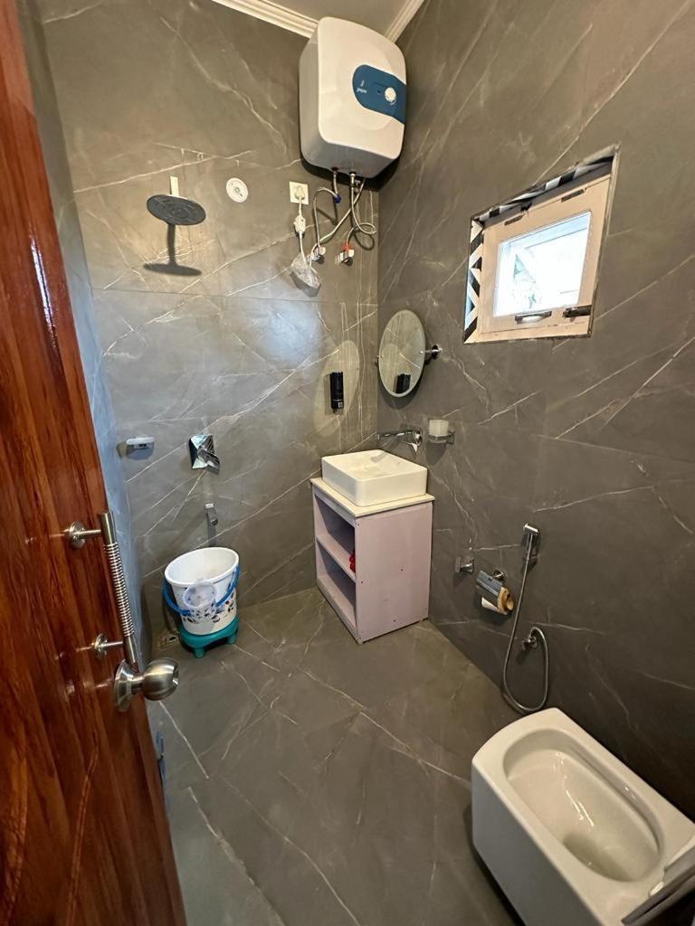 Hotel Goludev Valley View Нейнитал Екстериор снимка